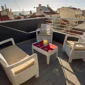 https://rooftop-terrace-sao-gens-apartments.hotels-lisbon-portugal.com