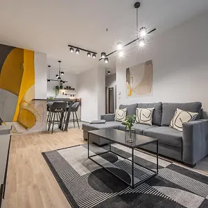 https://condo-with-balcony-downtown.inbudapesthotels.com